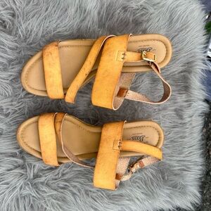 Zara Women's Orange Wedge Sandals